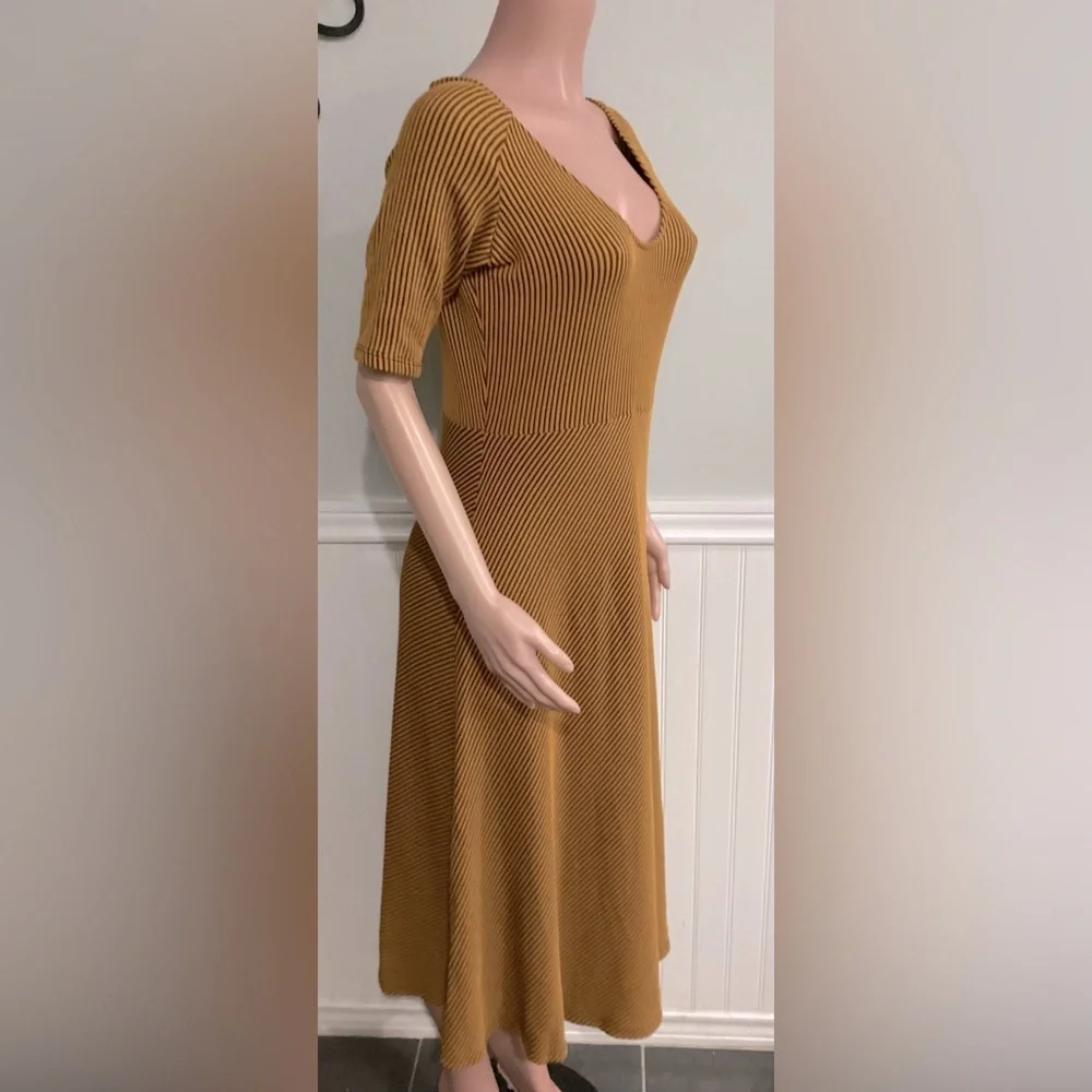 Zara NWOT Ribbed  Striped Dress Fit and Flare Half Sleeve size XL - Picture 6 of 8